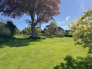 Photo 16- click for photo gallery